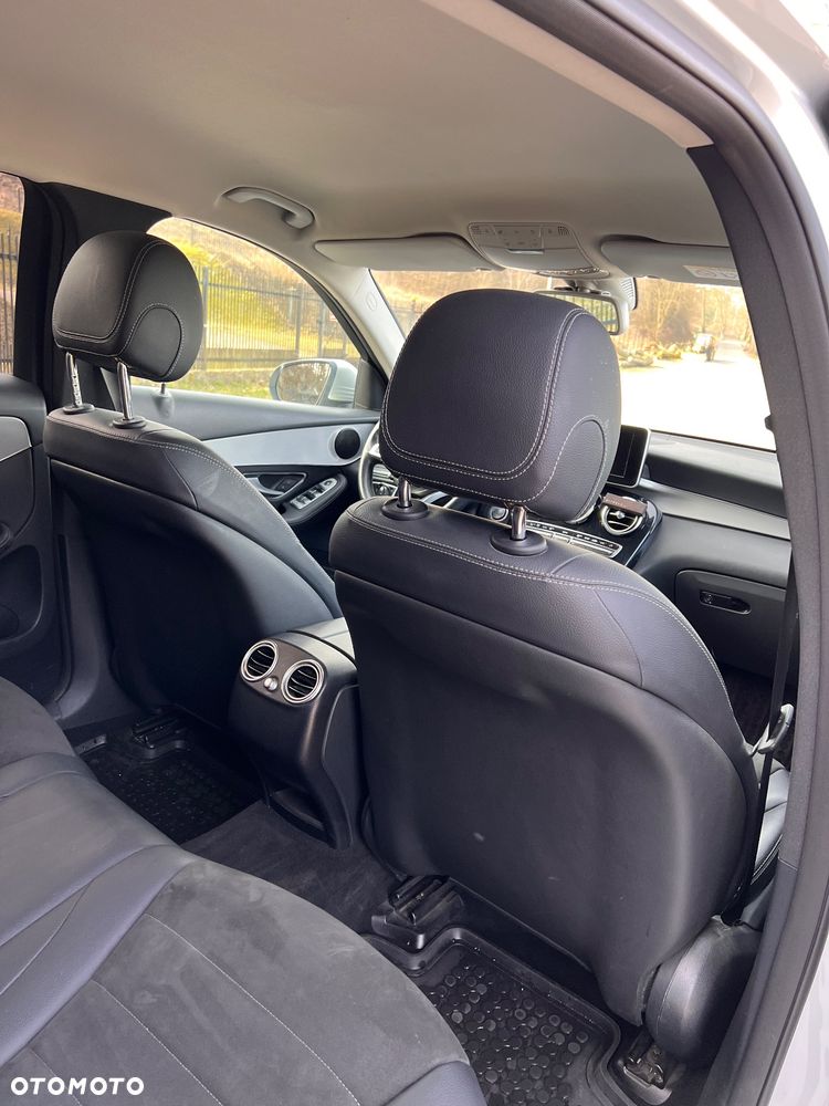Mercedes-Benz GLC 220 d 4Matic 9G-TRONIC Exclusive - 8