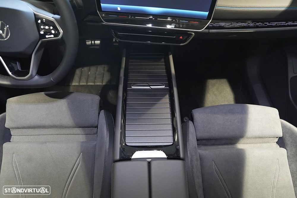 VW ID.7 77 kWh Pro Urban - 14
