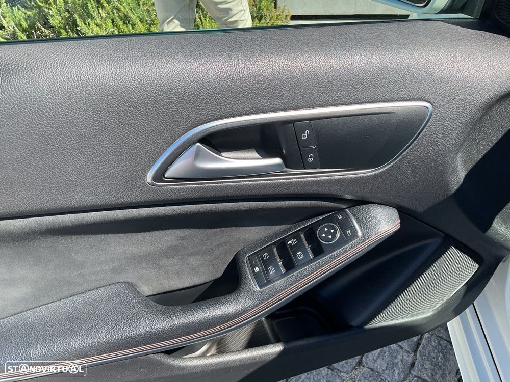 Mercedes-Benz A 180 CDi BE AMG Line - 20