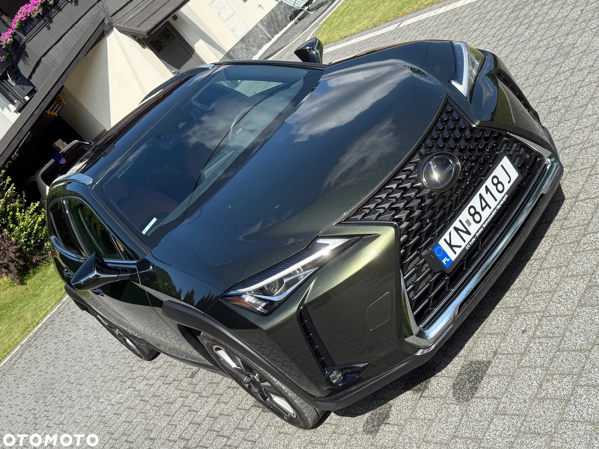 Lexus UX 250h (E-FOUR) Executive Line - 24