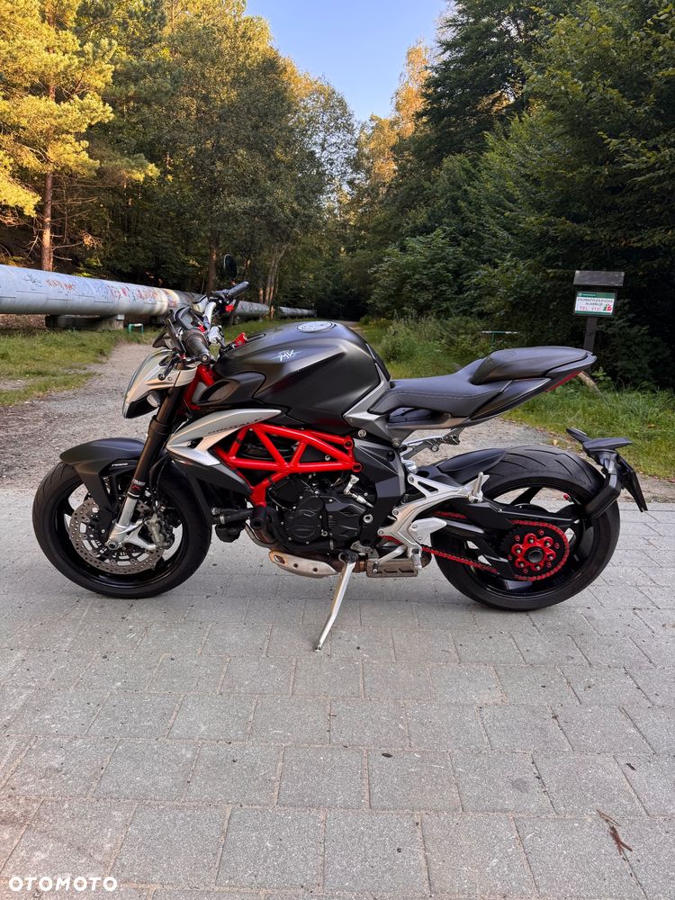 MV AGUSTA Brutale - 3