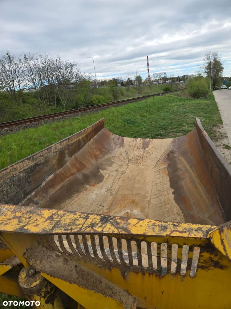 Volvo A35 - 7