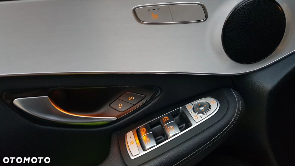 Mercedes-Benz GLC 200 d 4Matic 9G-TRONIC - 32