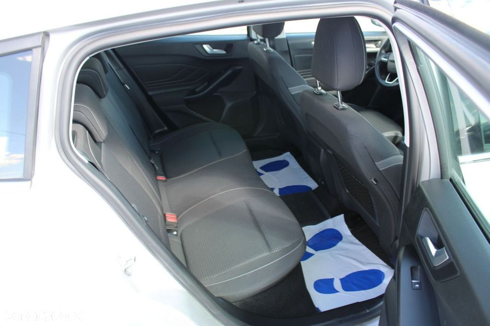 Ford Focus - 29