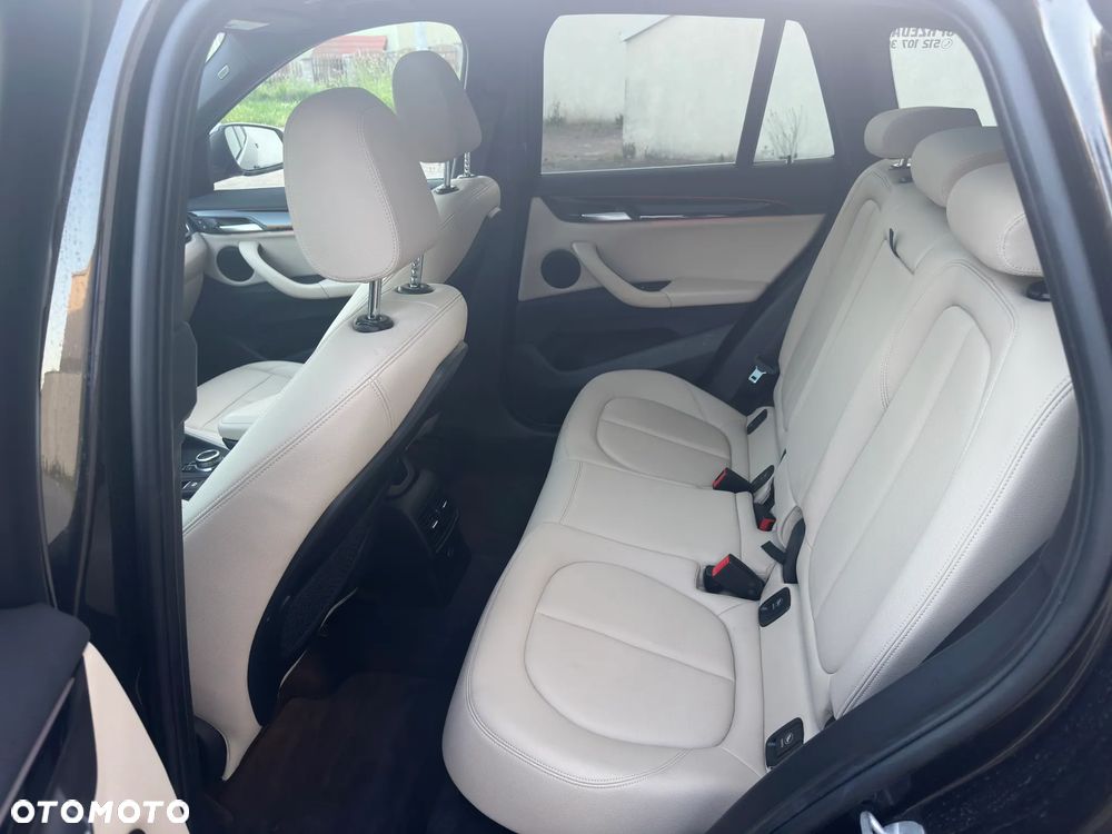 BMW X1 - 28