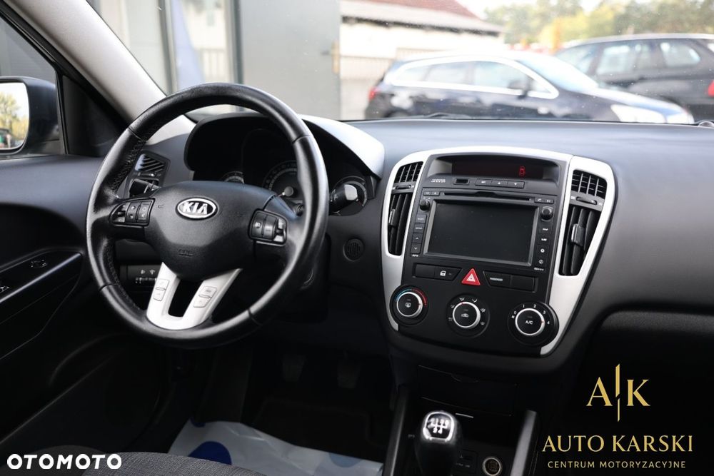 Kia Ceed - 7