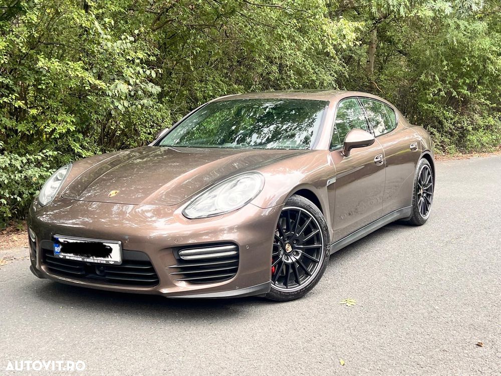 Porsche Panamera 4.8 PDK GTS - 1