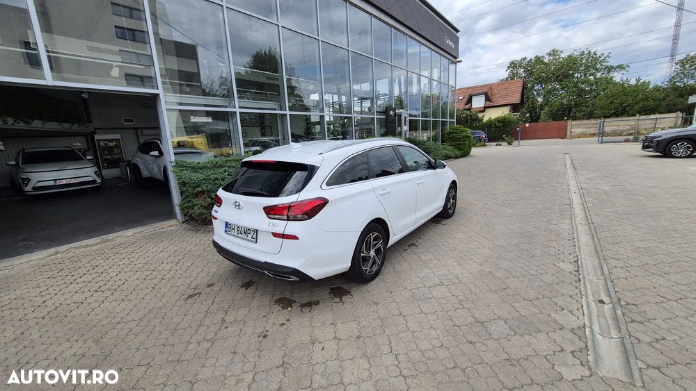 Hyundai i30 1.5 110CP 5DR M/T Highway - 5