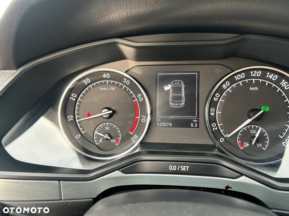 Skoda Superb 1.8 TSI Ambition DSG - 7