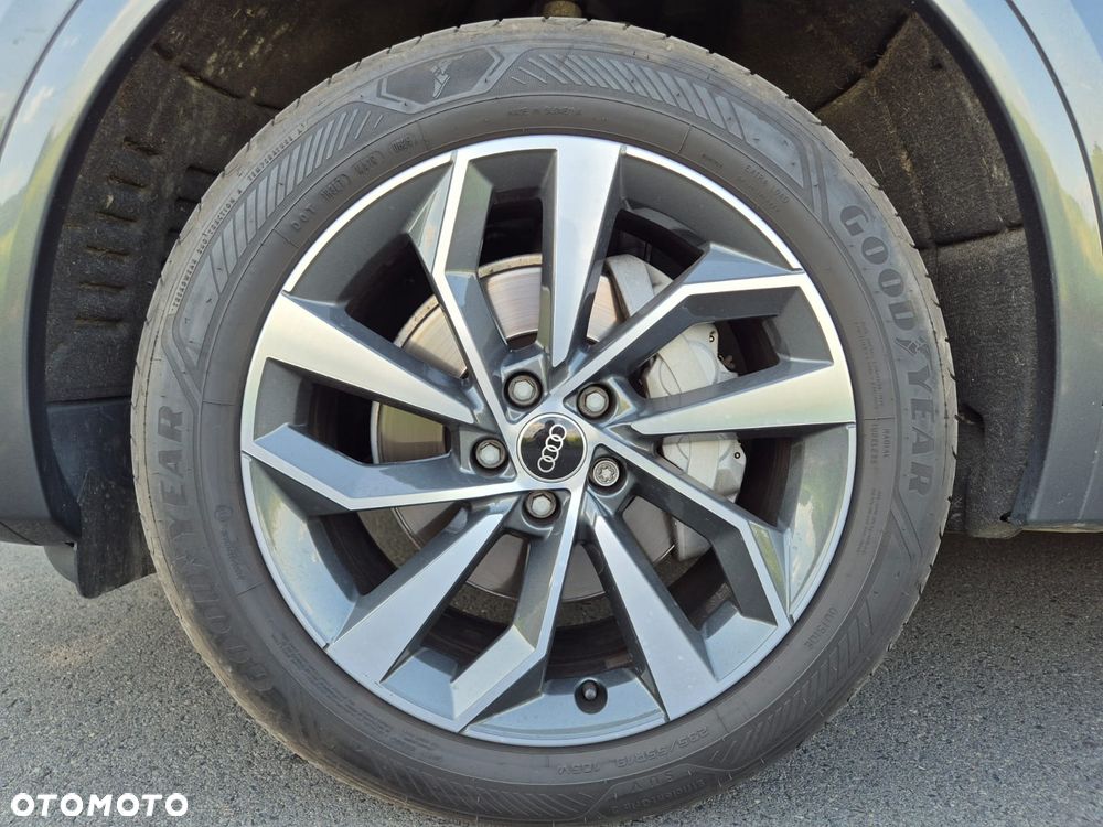 Audi Q5 Sportback 40 TDI quattro S tronic S line - 8