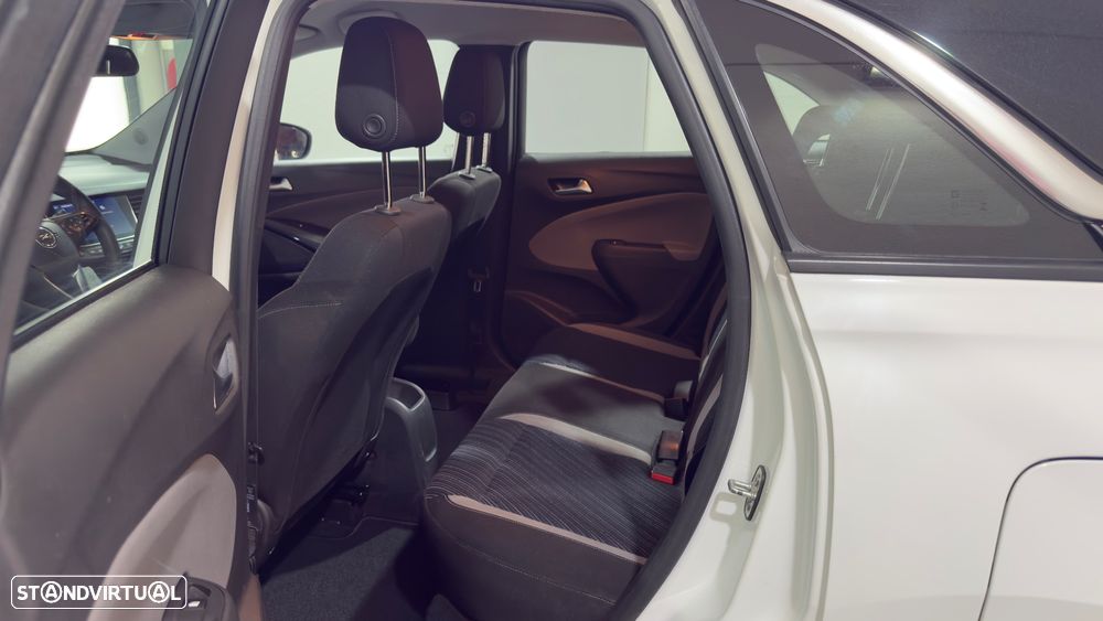 Opel Crossland X 1.2 S&S Design Line - 12
