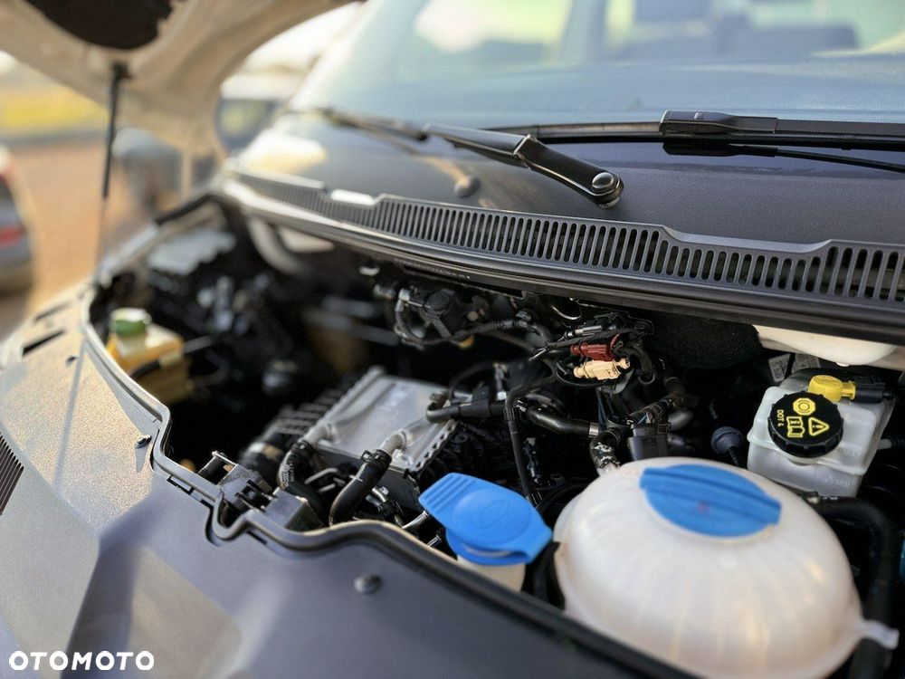 Volkswagen Transporter - 35