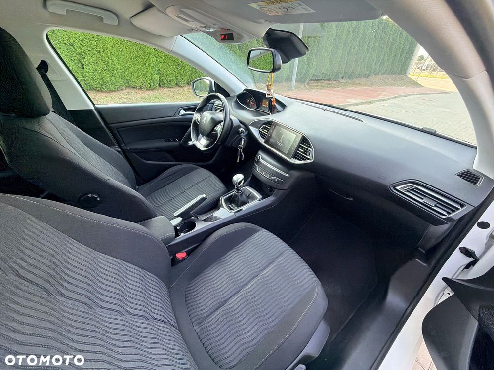 Peugeot 308 - 19