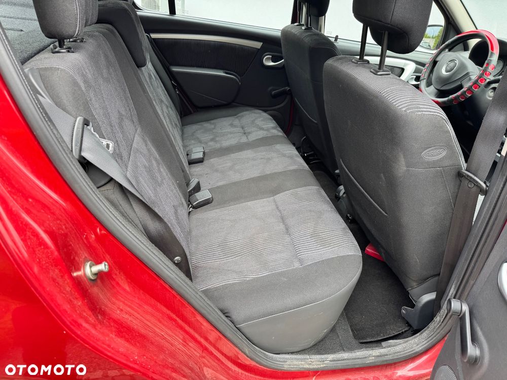 Dacia Sandero - 34