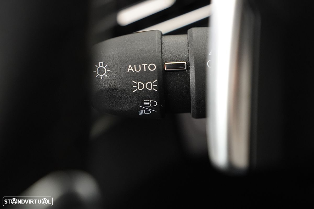 Peugeot 5008 1.2 PureTech GT EAT8 - 17