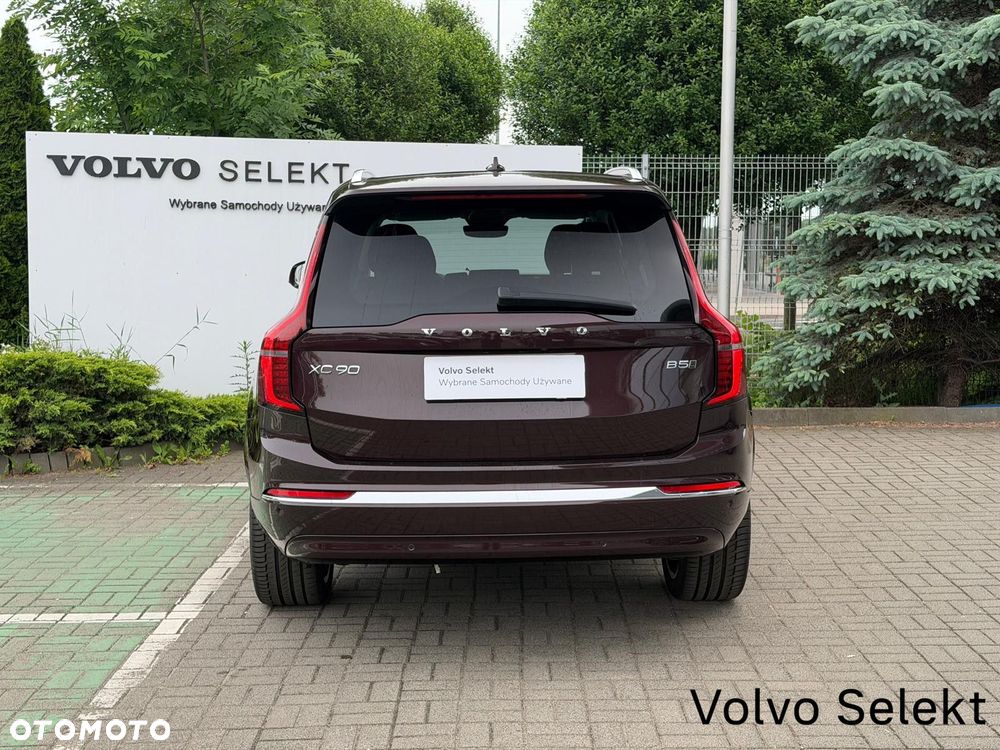 Volvo XC 90 - 8