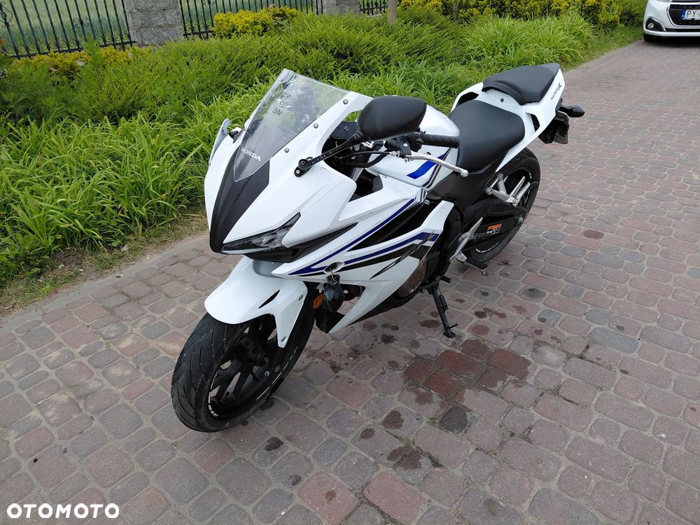 Honda CBR - 1