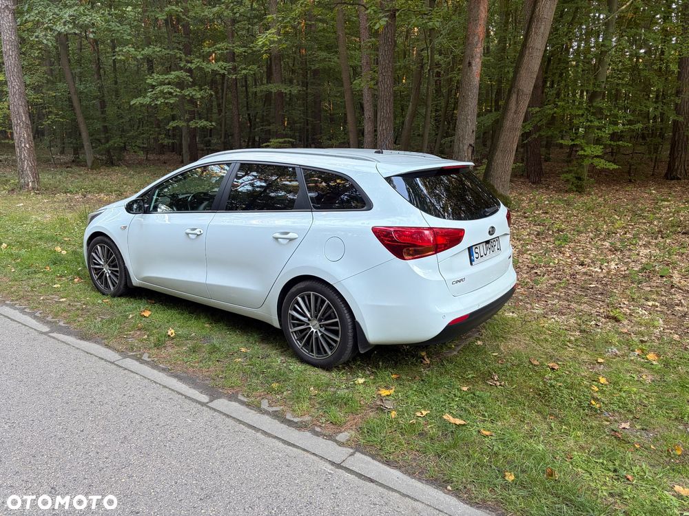 Kia Ceed - 16