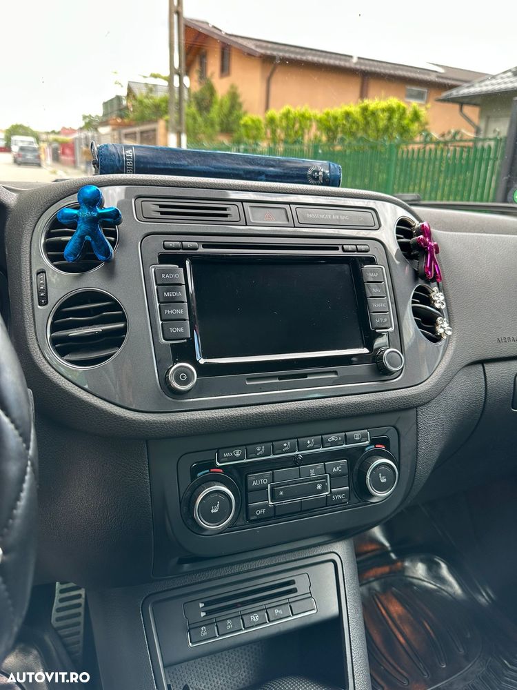 Volkswagen Tiguan - 10