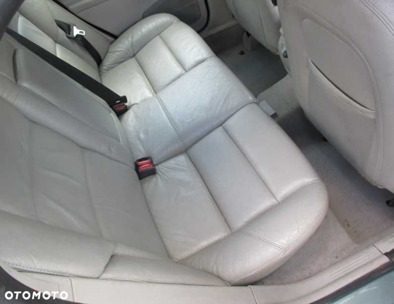 VOLVO S40 II V50 Pasy Tył Komplet Napinacz Pas 3szt. CZĘŚCI RADOM - 1