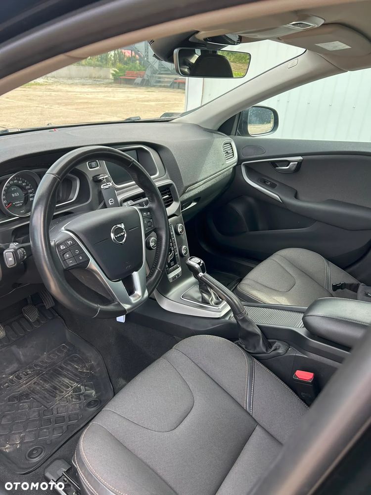 Volvo V40 Cross Country T3 Drive-E Momentum - 8