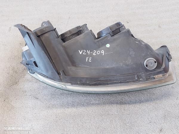 Otica / Farol Esq Opel Corsa C (X01) - 5