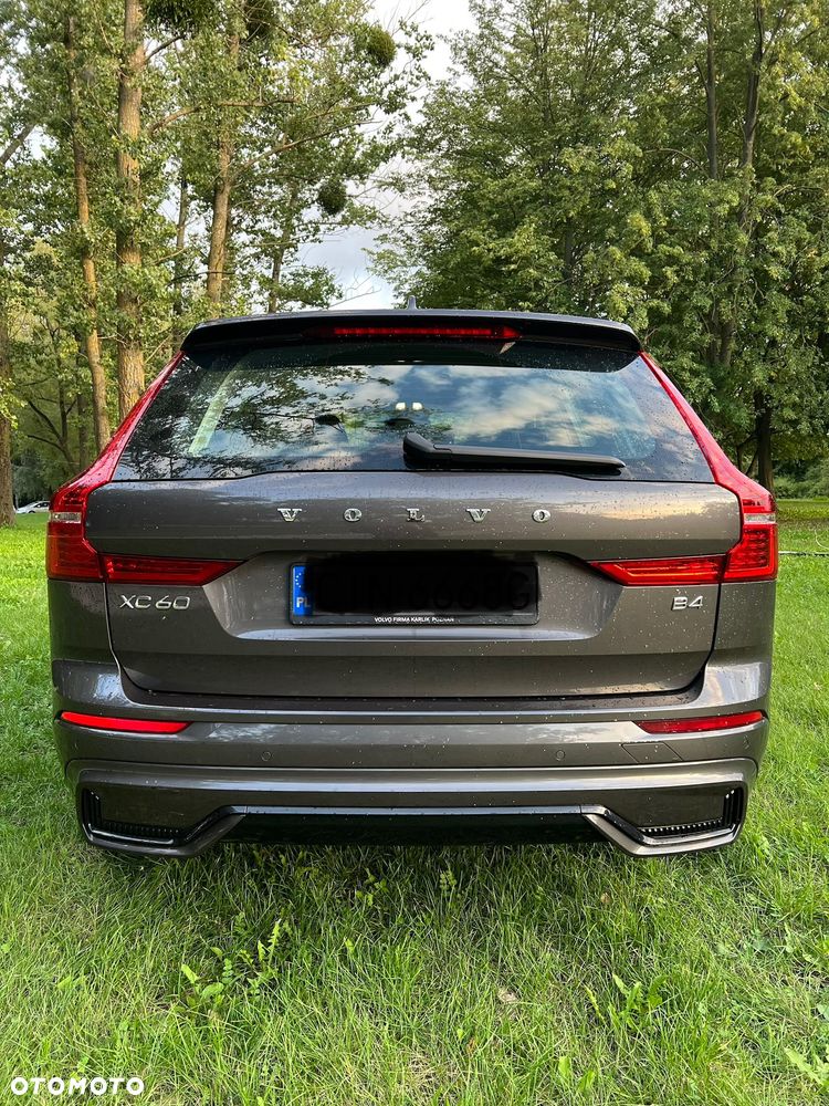 Volvo XC 60 B4 D Plus Dark - 3