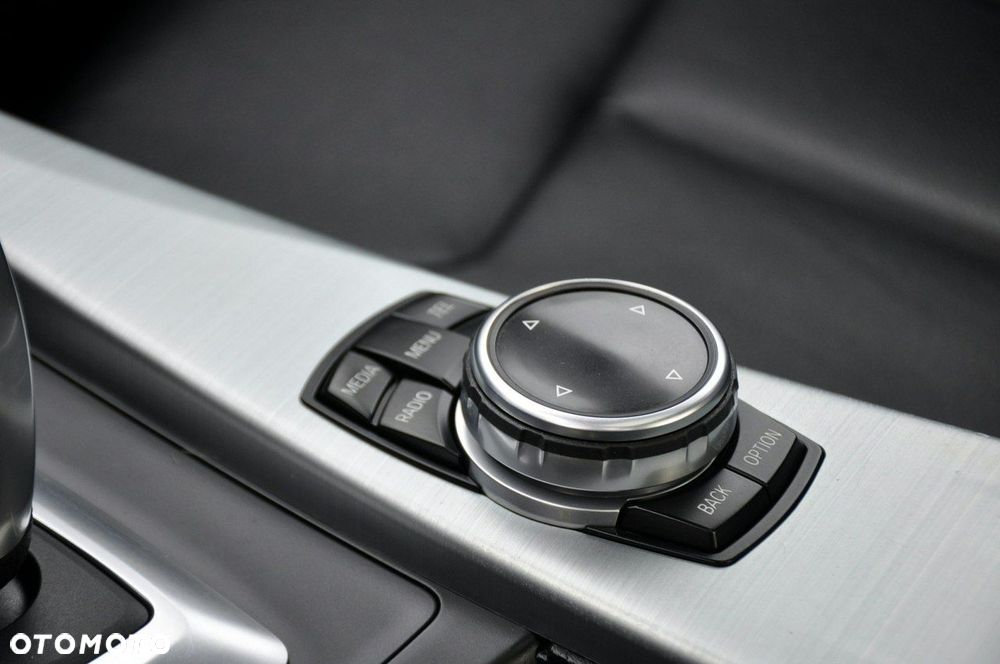 BMW Seria 3 - 36