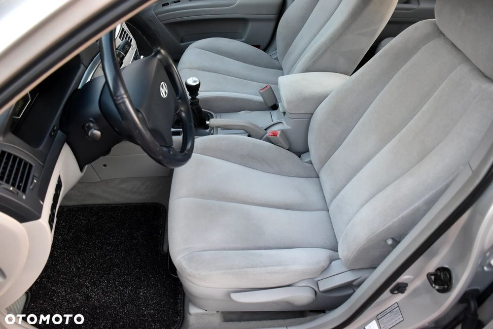 Hyundai Sonata - 17