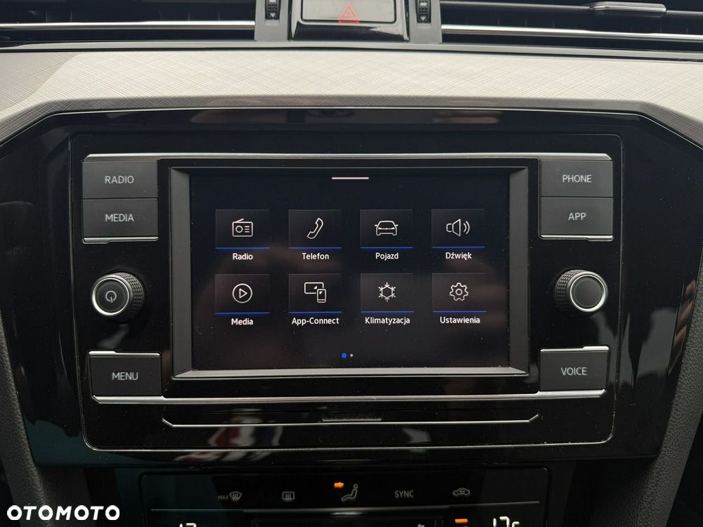 Volkswagen Passat 1.5 TSI EVO Business - 24