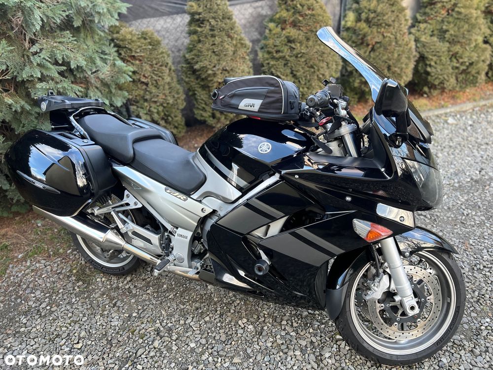 Yamaha FJR - 4