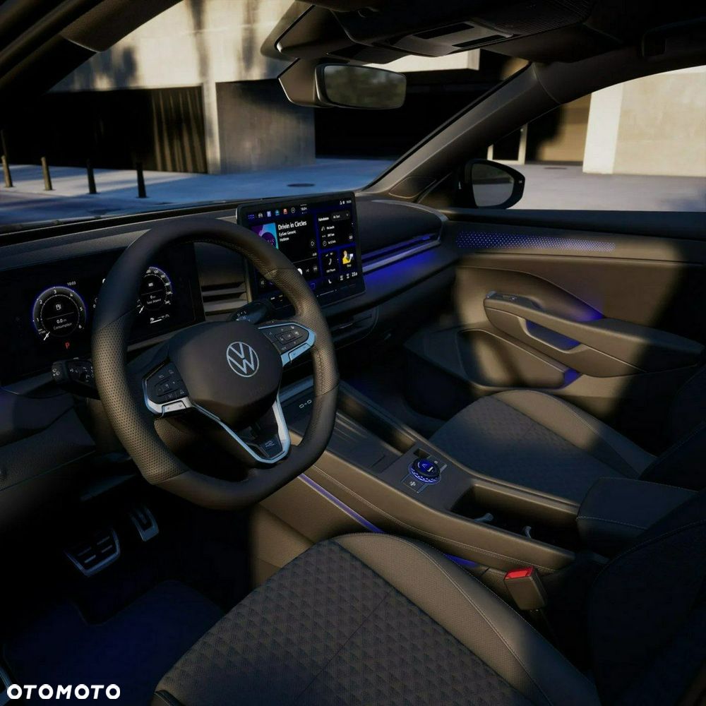 Volkswagen T-Roc - 11