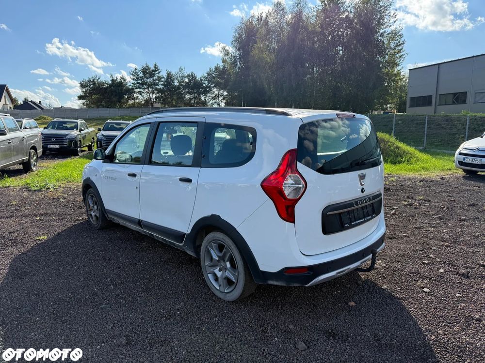 Dacia Lodgy 1.5 Blue dCi Stepway S&S - 3