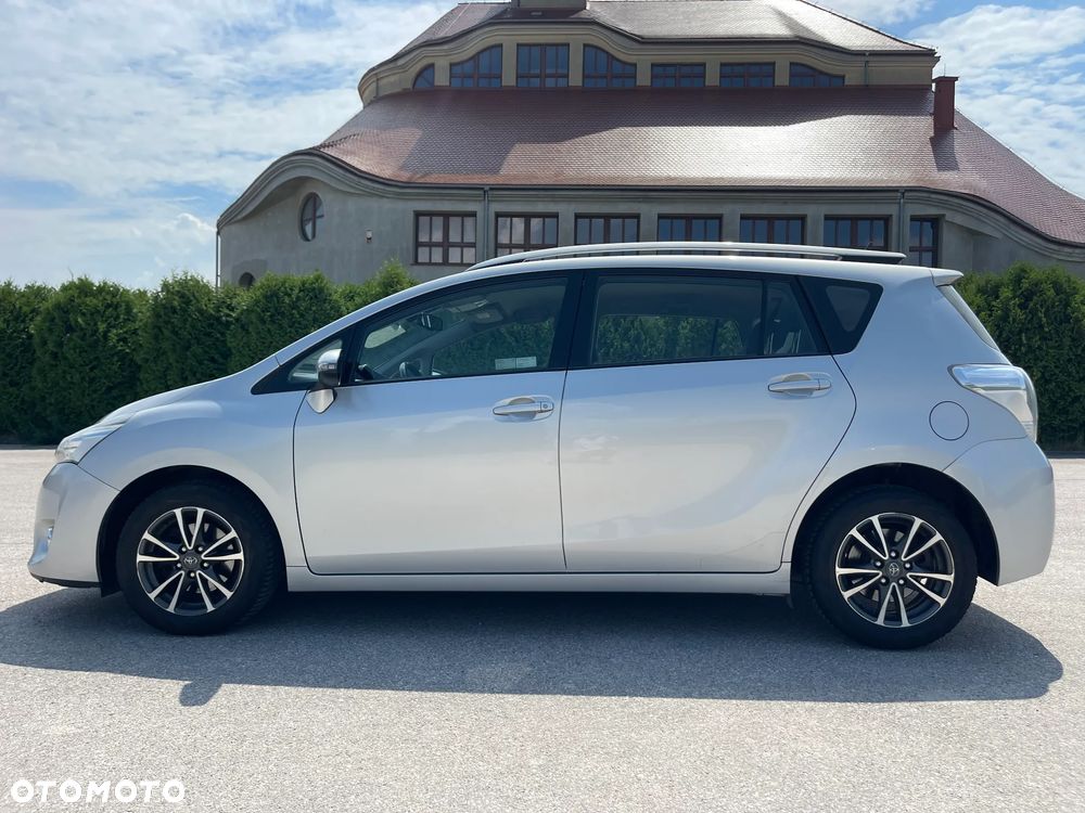 Toyota Verso 2.0 D-4D Premium - 7