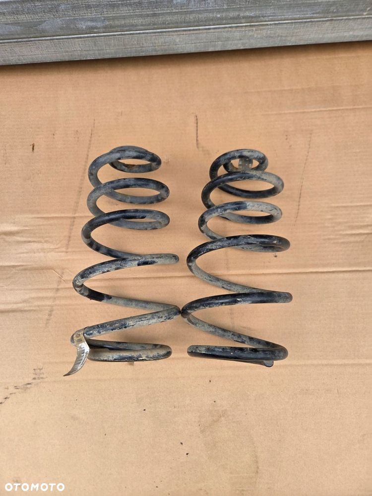 JEEP OE WRANGLER JK JKU RUBICON SPRĘŻYNY ZAWIESZENIA TYŁ - 1