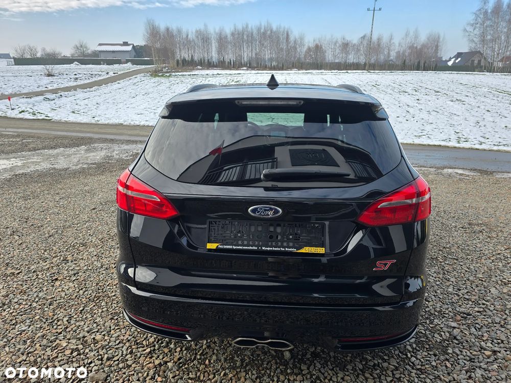 Ford Focus 2.0 EcoBoost ST mit Leder-Exclusiv-Paket - 11