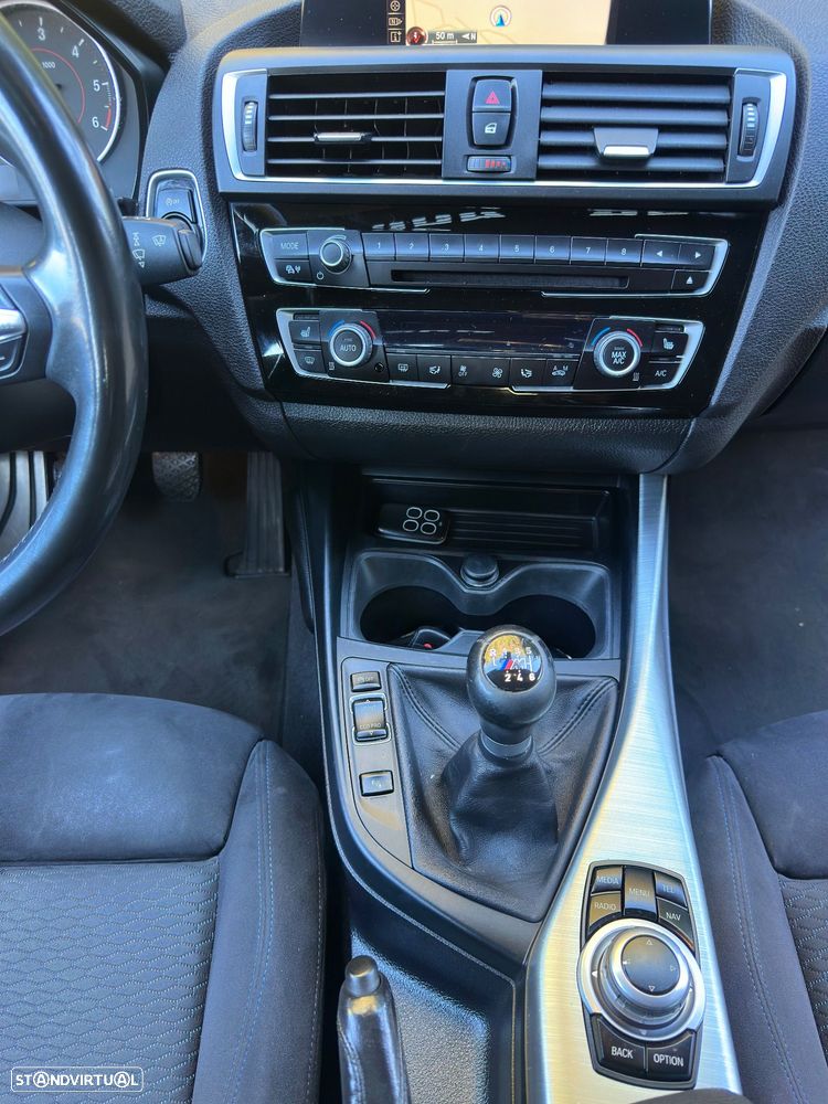 BMW 118 d Pack M - 10