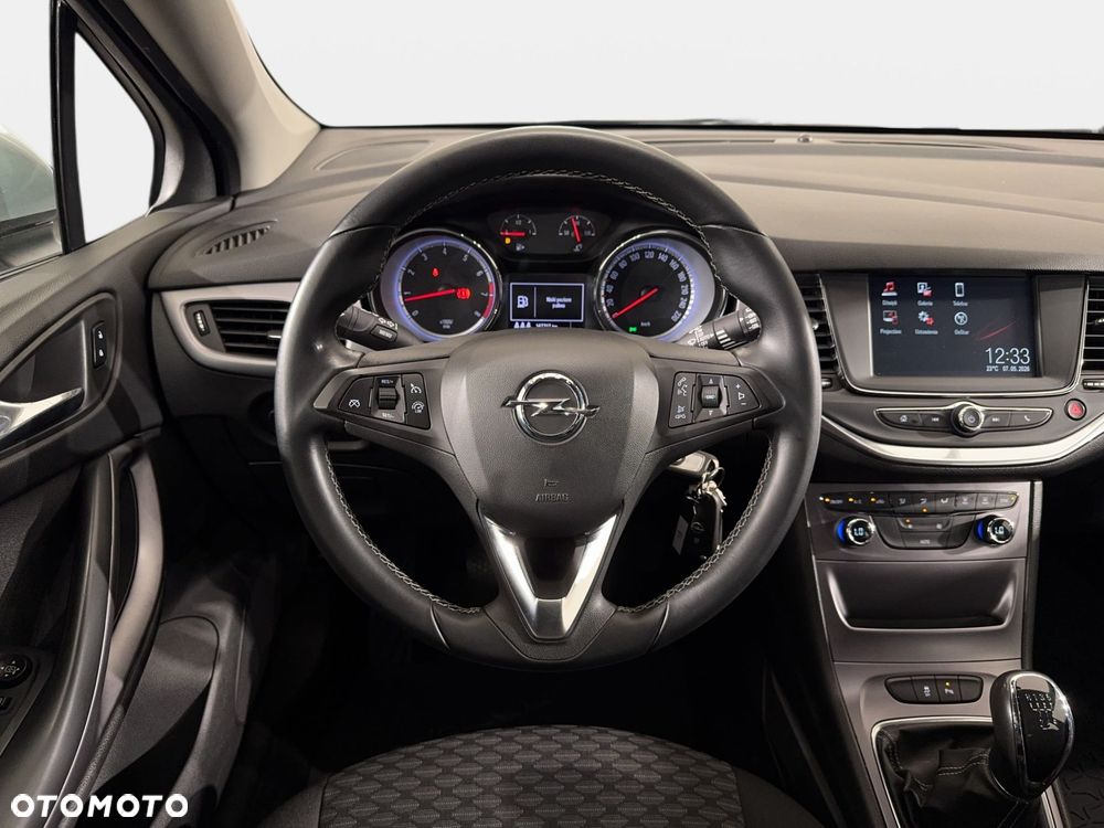 Opel Astra - 16