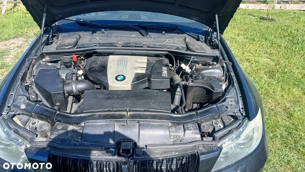 BMW Seria 3 320d - 4