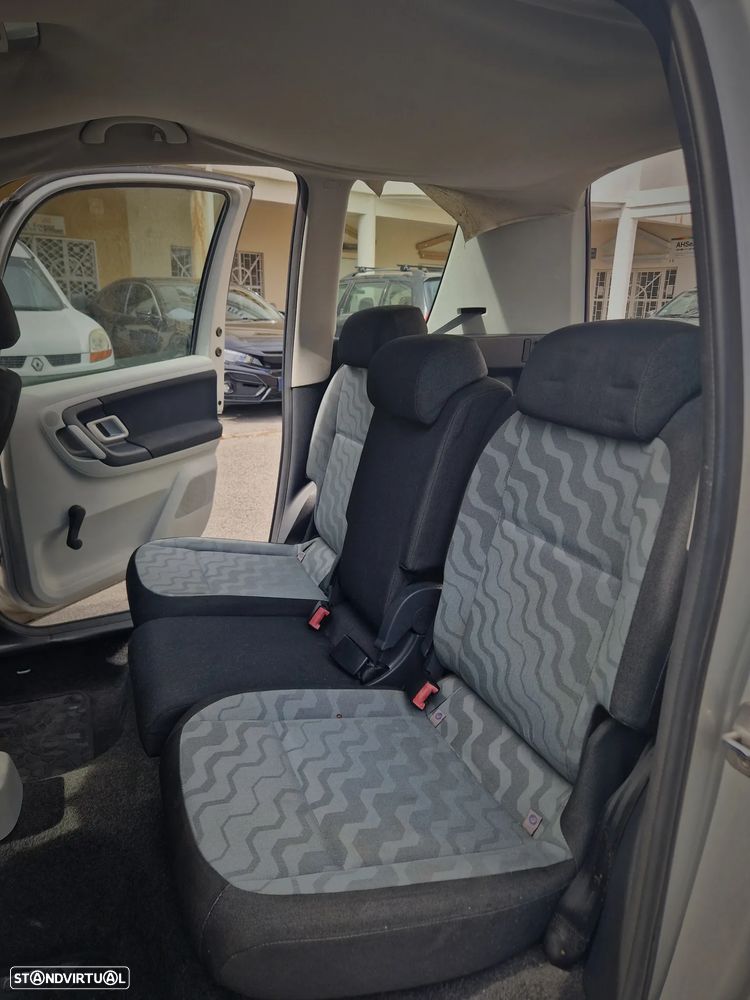 Skoda Roomster 1.2 - 9