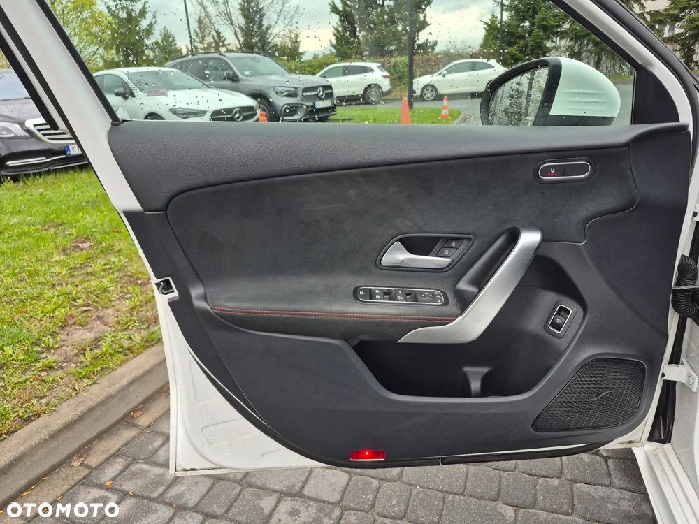 Mercedes-Benz Klasa A 200 AMG Line 7G-DCT - 15