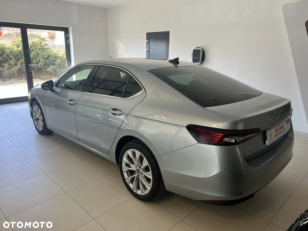 Skoda Superb 2.0 TDI SCR 4x4 Edition 130 DSG - 6