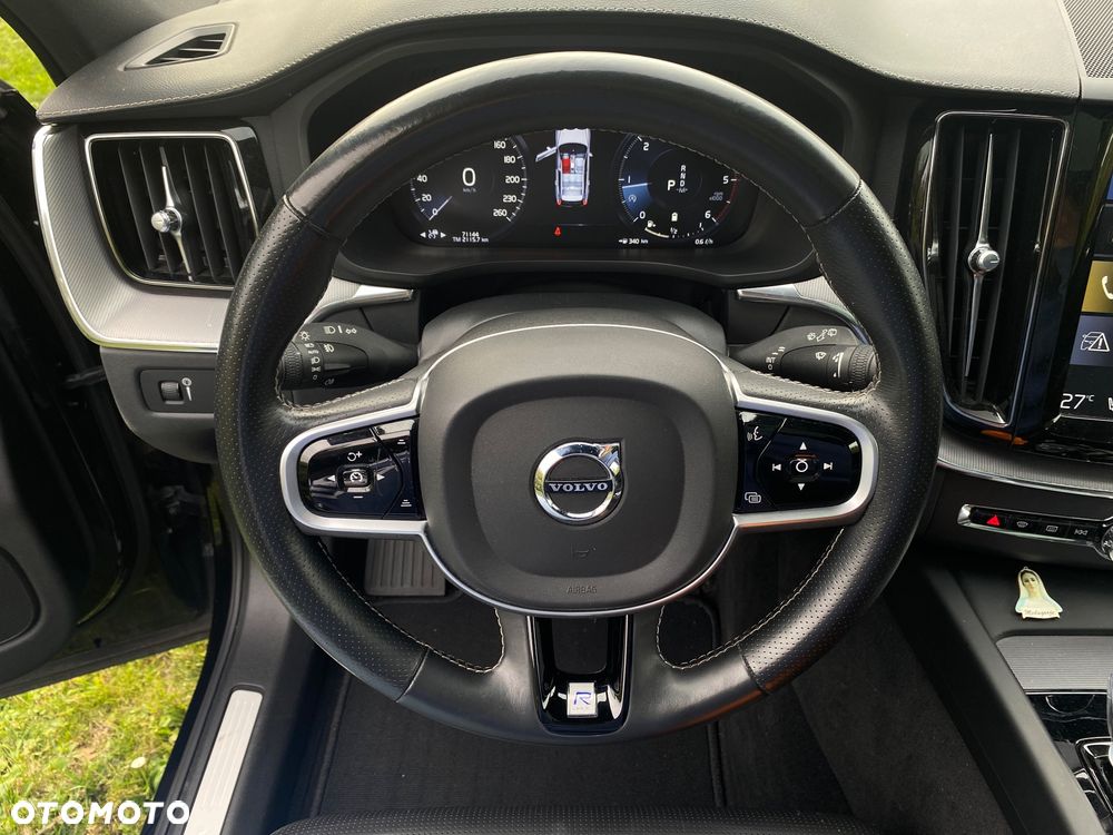 Volvo XC 60 B5 D AWD Inscription - 26