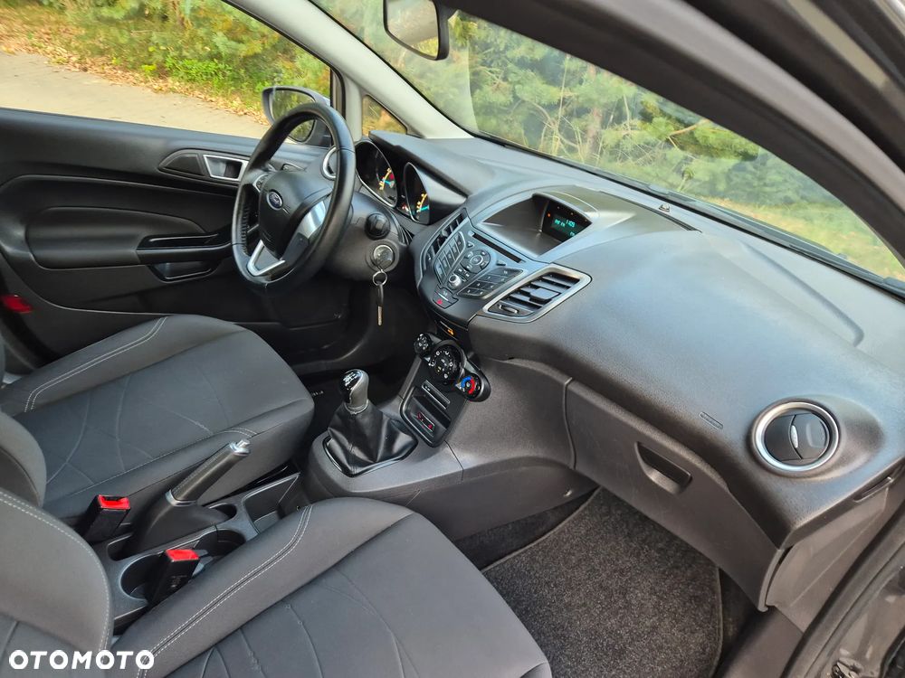 Ford Fiesta 1.0 EcoBoost Titanium - 9