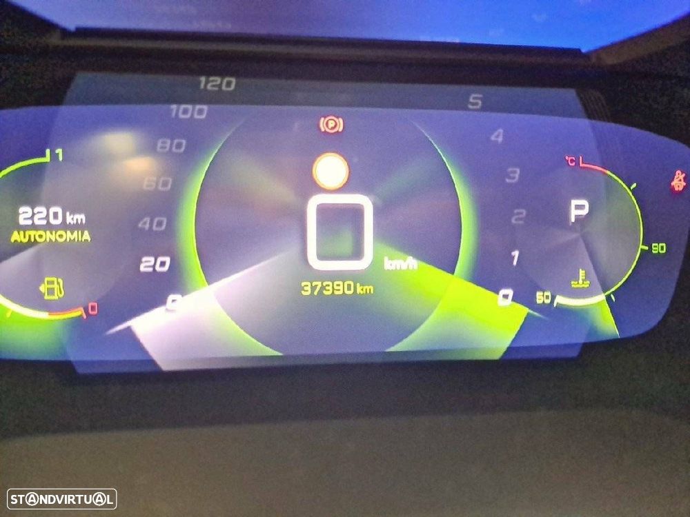 Peugeot 2008 1.2 PureTech GT Line EAT8 - 13
