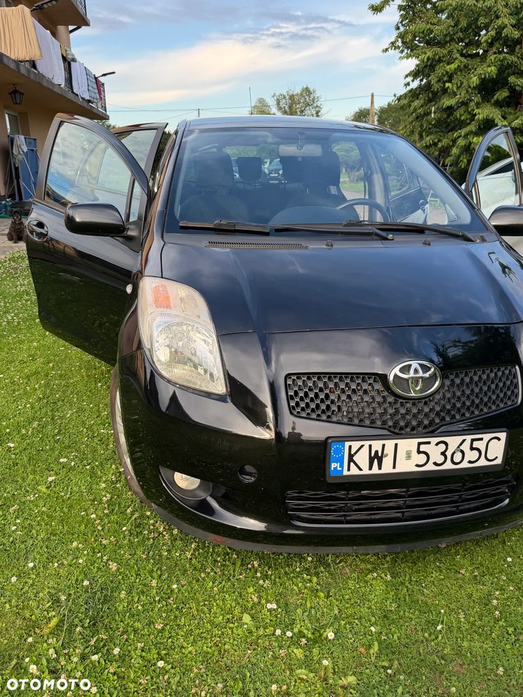Toyota Yaris 1.3 Sol - 1