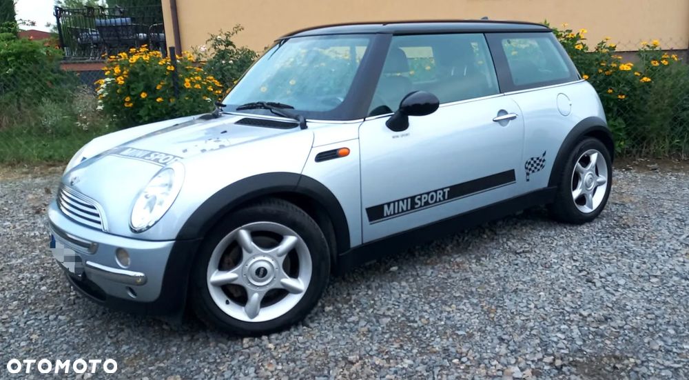MINI Cooper Seven - 2