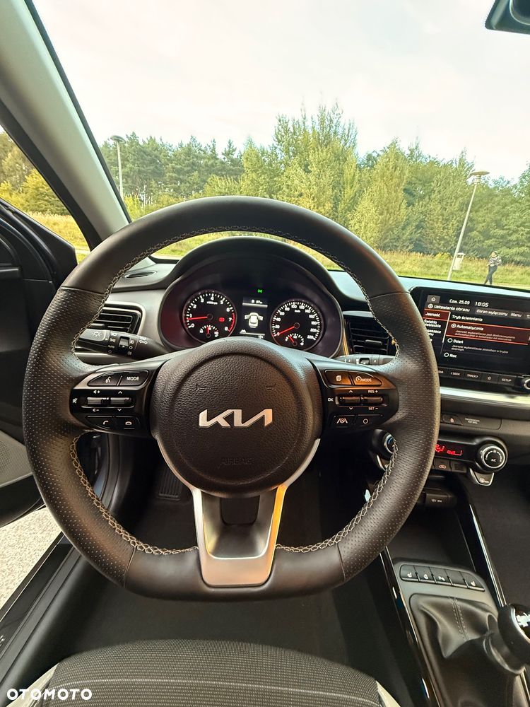 Kia Stonic 1.2 L Business Line - 8