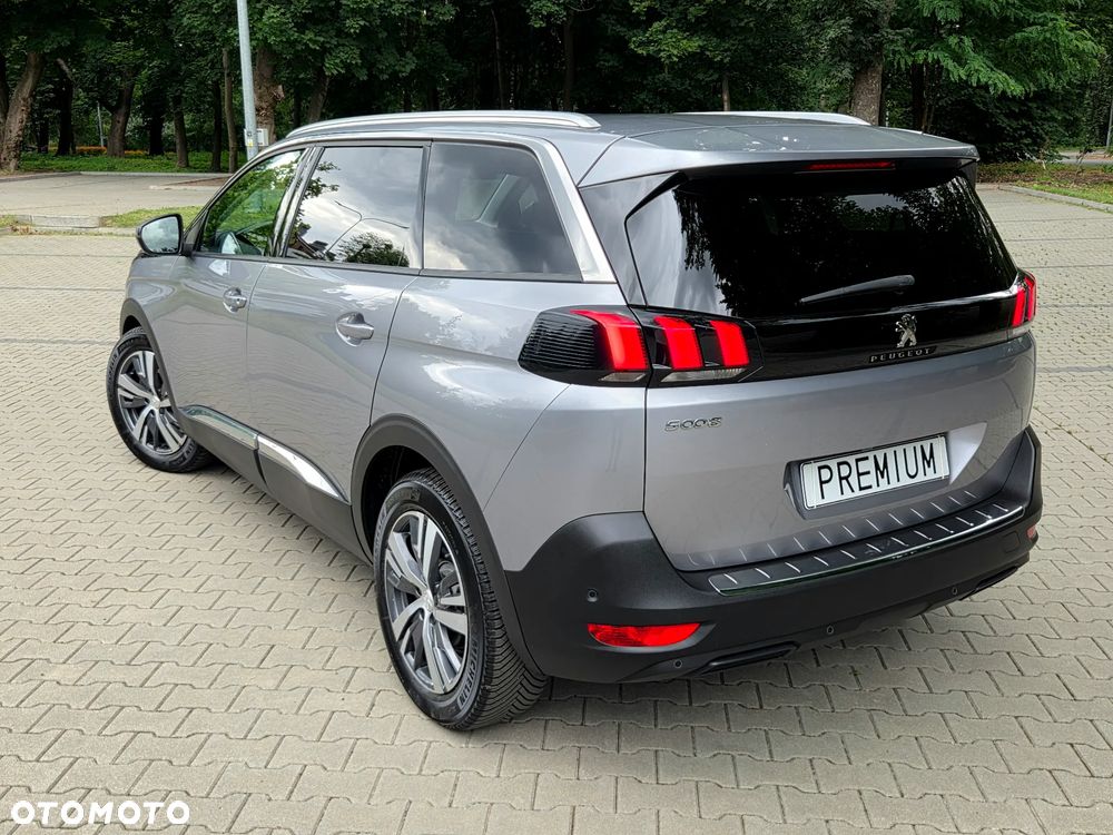 Peugeot 5008 - 3