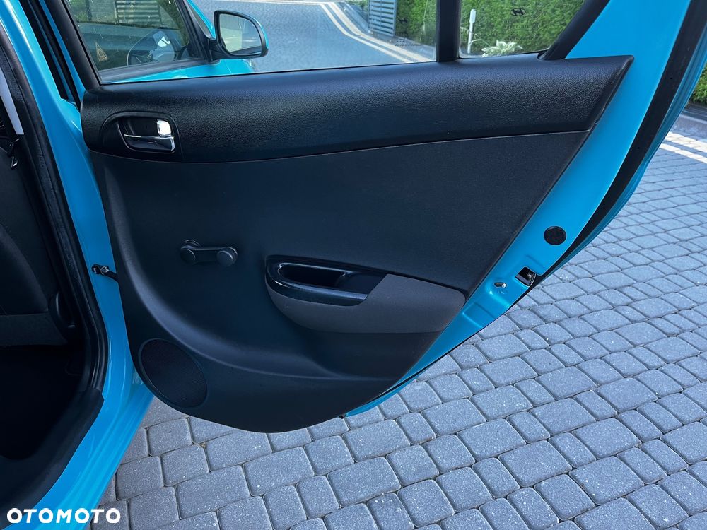 Hyundai i20 1.2 Fifa World Cup Edition - 17